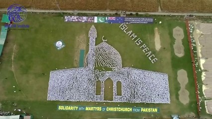 Attentat de Christchurch: des milliers de Pakistanais forment une mosquée géante en hommage, un mois après le drame