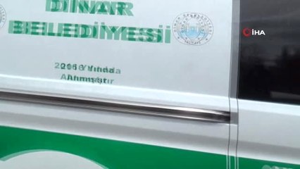 Evlerinde Başından Silahla Vurulmuş Halde Bulunan Kız Kardeşler Yan Yana Defnedildi