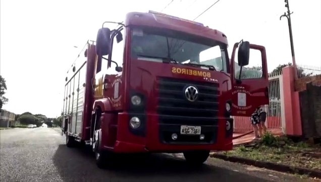 Lavadora de roupas pega fogo e assusta moradores no Country