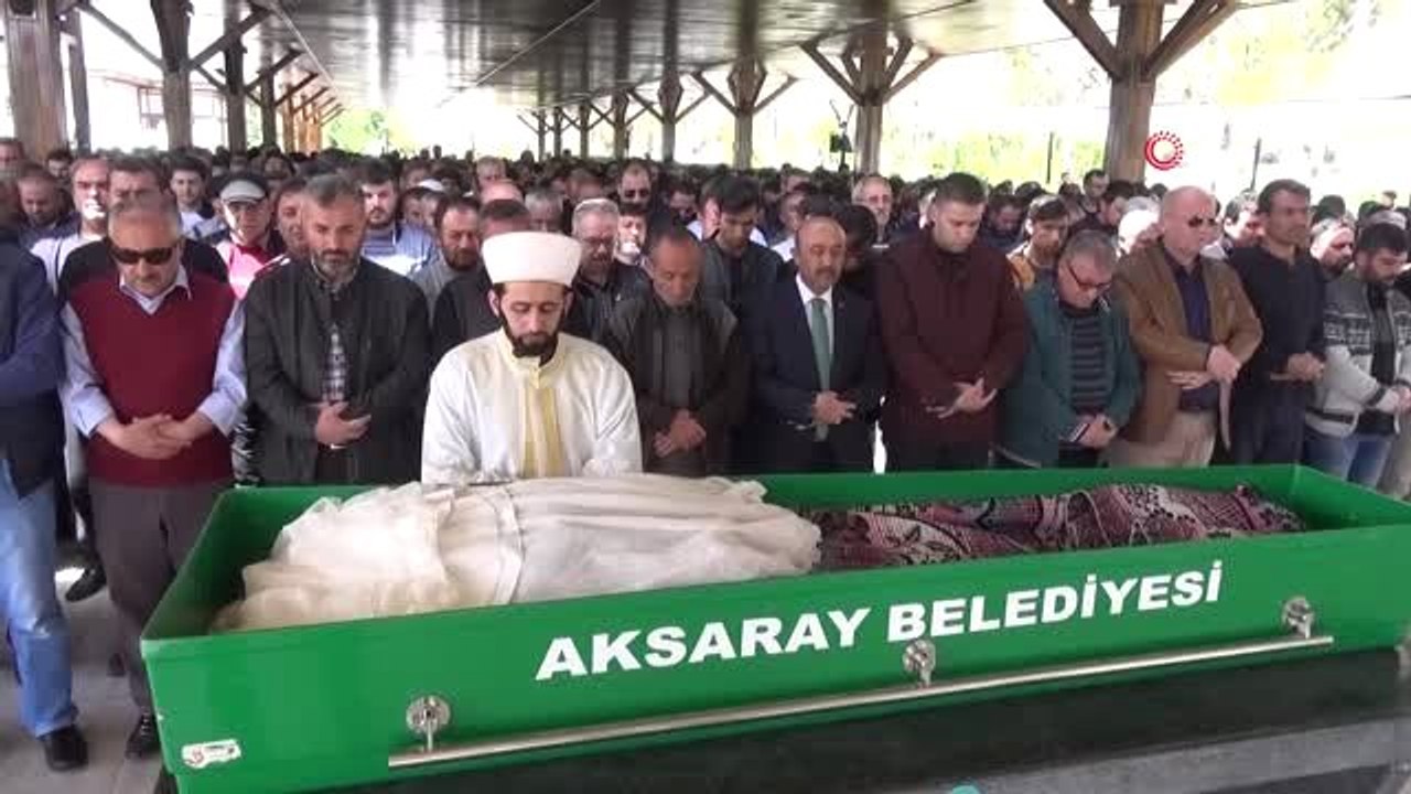 Servis Minibüsünün Altında Kalan Öğrenci Toprağa Verildi