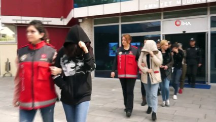 Pos makinesiyle taksitli fuhuş yaptılar