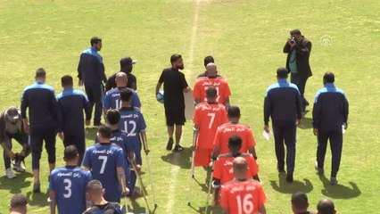 Gazze'de Ampute Futbol Takımları Yarışıyor
