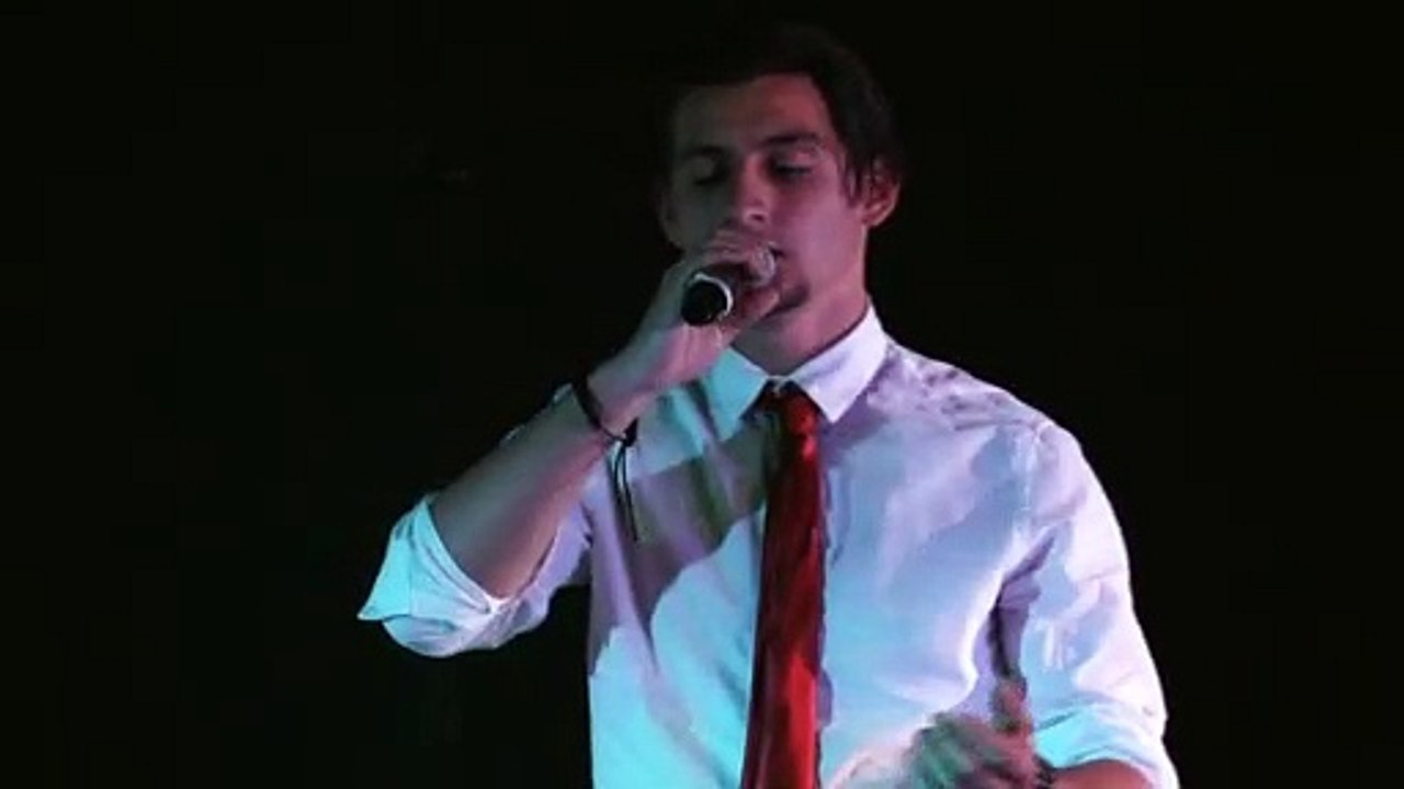 "Can't help falling in love with you" d'Elvis Presley par un élève de Thau Voice Académie