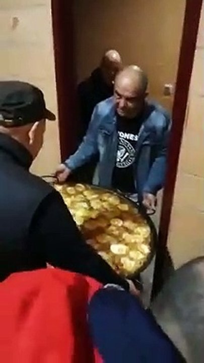 أمرهم عجيب