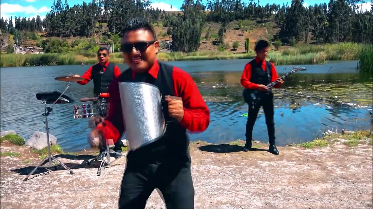NUEVA ERA MOSAICO CAMA MUCHITA (CHICHA)