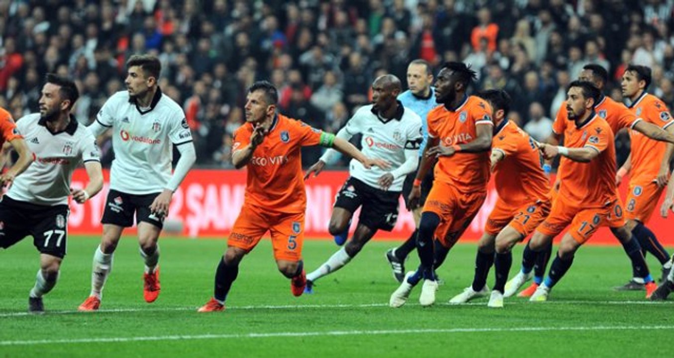 Beşiktaş'a 2-1 Yenilen Medipol Başakşehir, 13 Maç Sonra Kaybetti