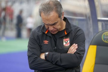 حزن الجهاز الفني ولاعبي الأهلي بعد الخروج من دوري أبطال أفريقيا