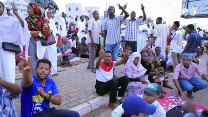 Júbilo en Sudán tras dimisión de jefe de junta militar