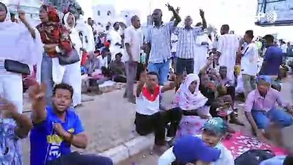 Júbilo en Sudán tras dimisión de jefe de junta militar