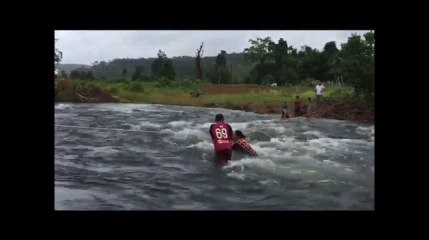 Descargar video: Effondrement d'un barrage au Laos: le Cambodge voisin inondé