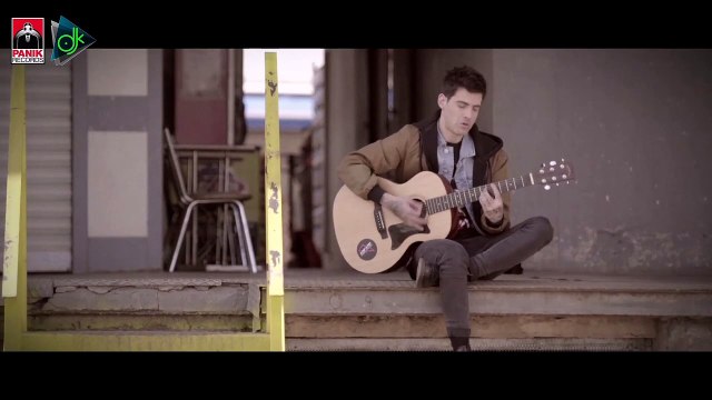 Αναστάσιος Ράμμος - Θέλω Τα Μάτια Της Να Τα Ξεχάσω (Official Music Video)