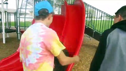 EXTREME TRUTH OR DARE IN PUBLIC!