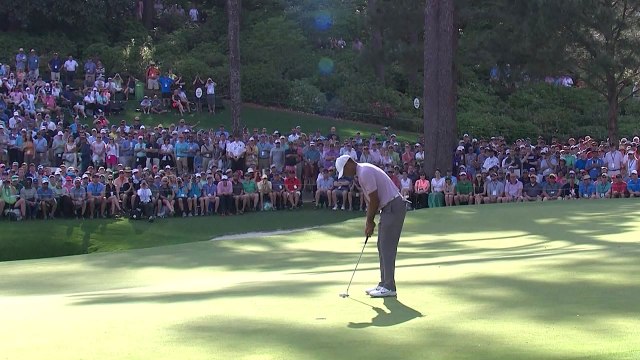 '2타 차 2위' 타이거 우즈, 마스터스 역전 우승 도전 / YTN