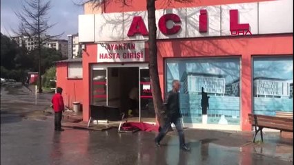 İstanbul- Göztepe Eğitim ve Araştırma Hastanesi'nin Acil Servisini Su Bastı