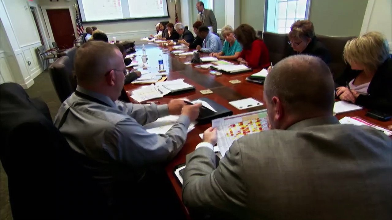 Hard Time S3 E5: Cellphone War