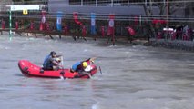 Tunceli'de Rafting Elemelerinde Van Takımı Tehlike Atlattı