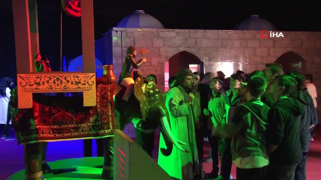 Onlarda karanlık bizde altın çağ...Altın Çağ'da Bilim Sergisi ziyaretçilerini ağırlamaya devam ediyor