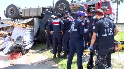 Antalya Kontrolden Çıkıp Ters Dönen Tır'ın Sürücüsü Öldü
