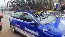Arrivée du peloton à la trouée d'Arenberg Paris-Roubaix
