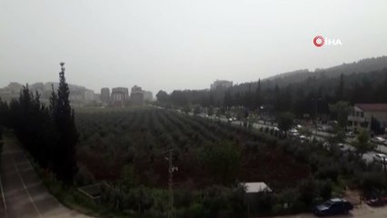 Hatay semalarını toz bulutları kapladı