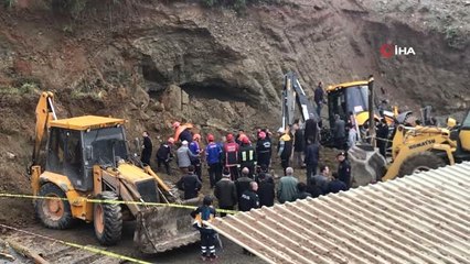 Toprak Altında Kalan Vatandaş Hastanede Hayatını Kaybetti