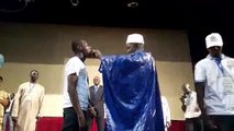 Palais du peuple : démonstration du magicien professeur Babou Niang