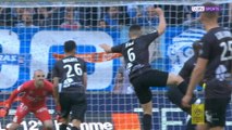 Marseille close gap on Lyon
