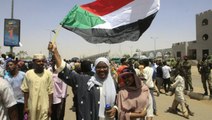 Sudan'da Darbe: Askeri Konsey Eski Hükümet Üyelerini Tutukladı