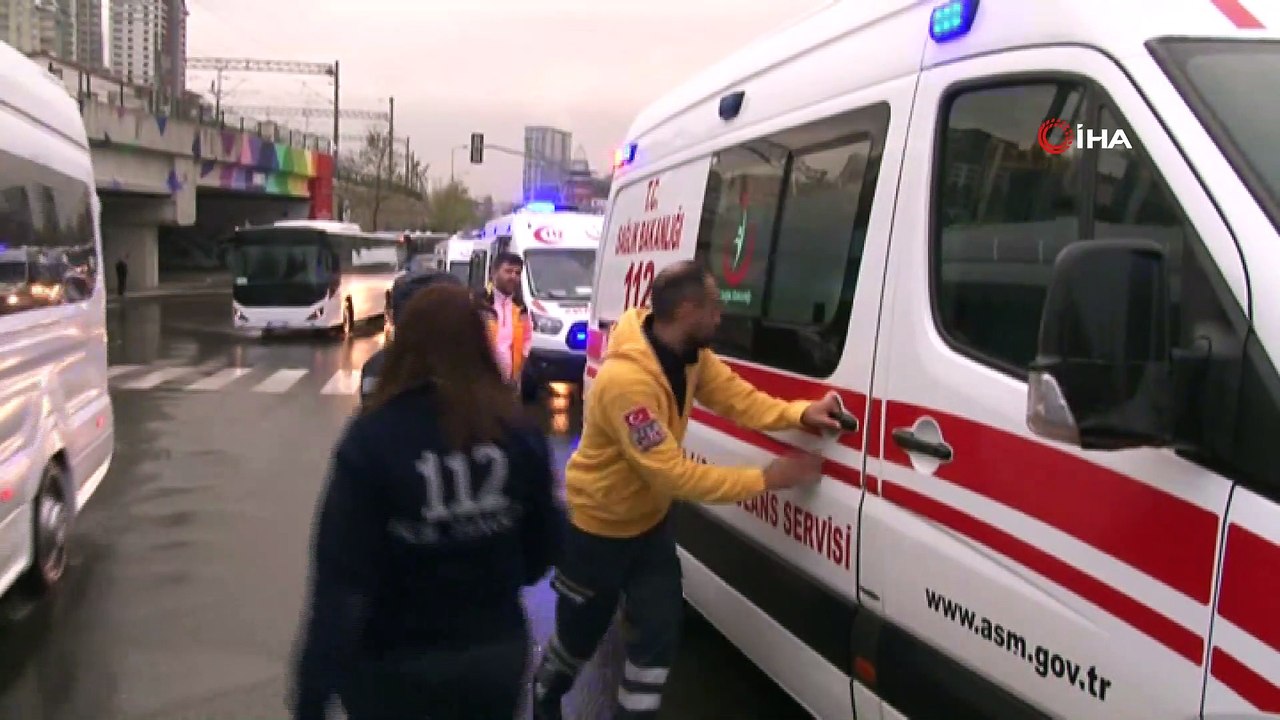 Ankara'da sabah servisi esnasında Özel Halk Otobüsü kaza yaptı: 10 yaralı