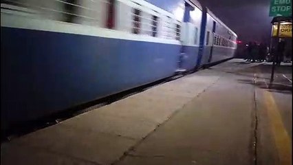 Indian Railway -  Malwa Express (12920)