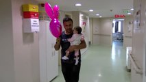 Antalya Azra Bebek, 120 Gram Karaciğerle Yaşama Tutundu