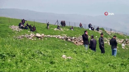 Kardeşinin cenazesini bulmak için yardım bekliyor