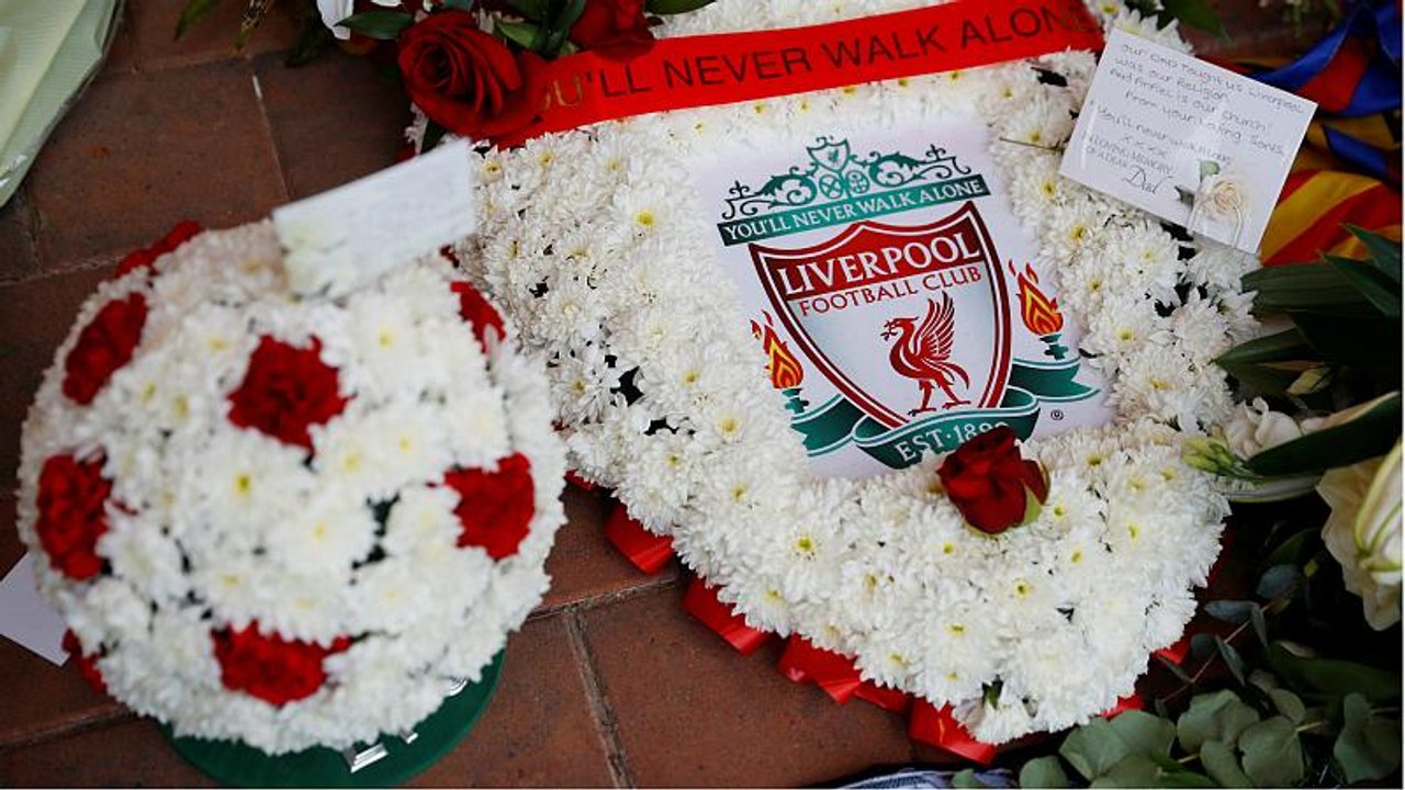 Liverpool remembers Hillsborough disaster 30 ye...