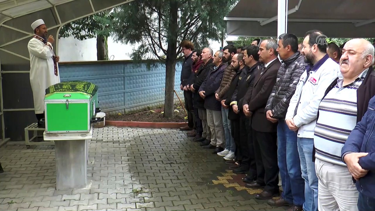 Sakarya'daki toprak kayması - Cenaze töreni - SAKARYA