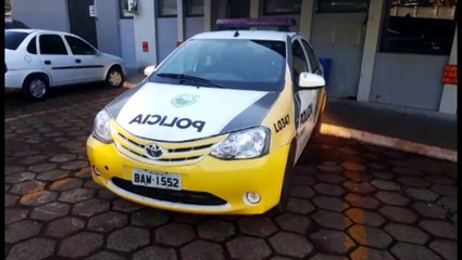 Homem é detido após agredir mulher com facão