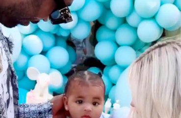 Khloe Kardashian e Tristan Thompson riuniti per il compleanno della figlia