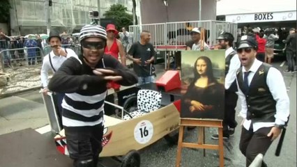 Brezilya'da ev yapımı motorsuz araçlar kıyasıya yarıştı