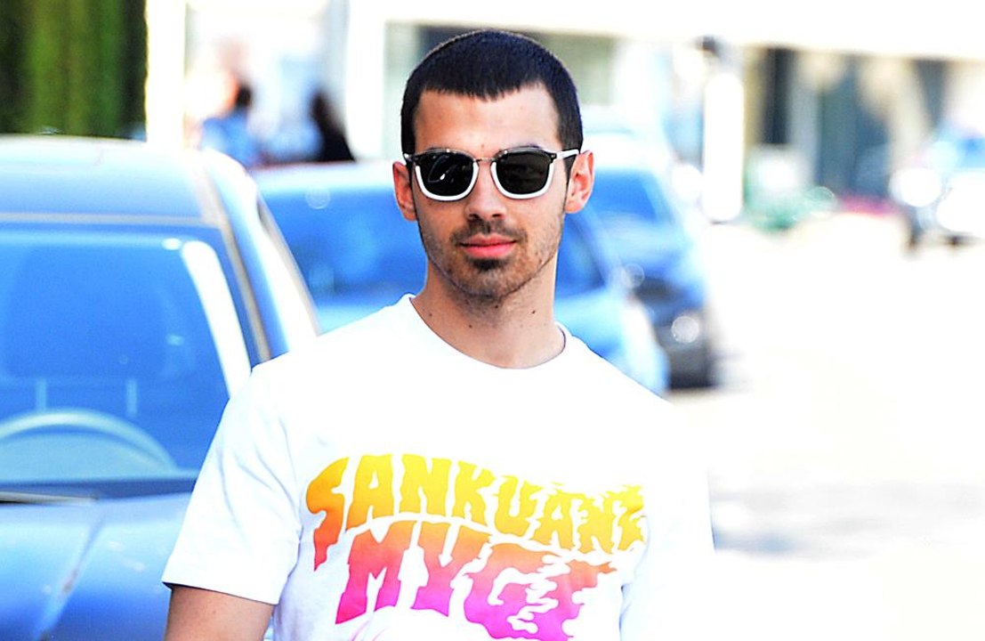 Joe Jonas braucht Bier für die Hochzeit