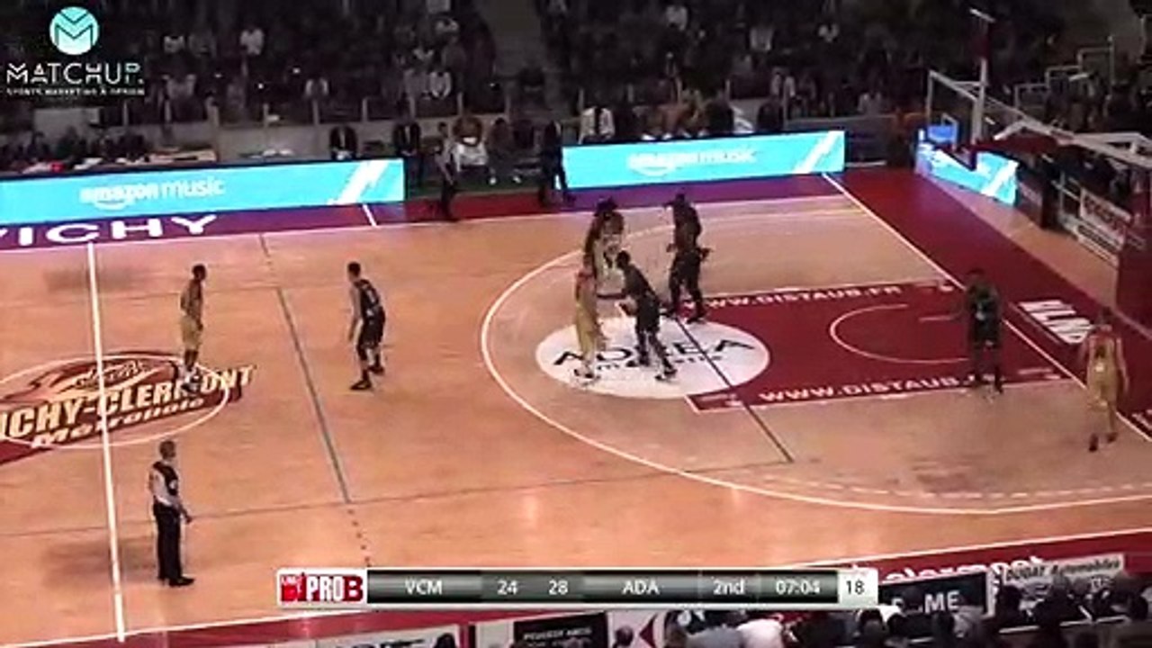 Highlights J.A.VCM / Blois (Pro B J26)