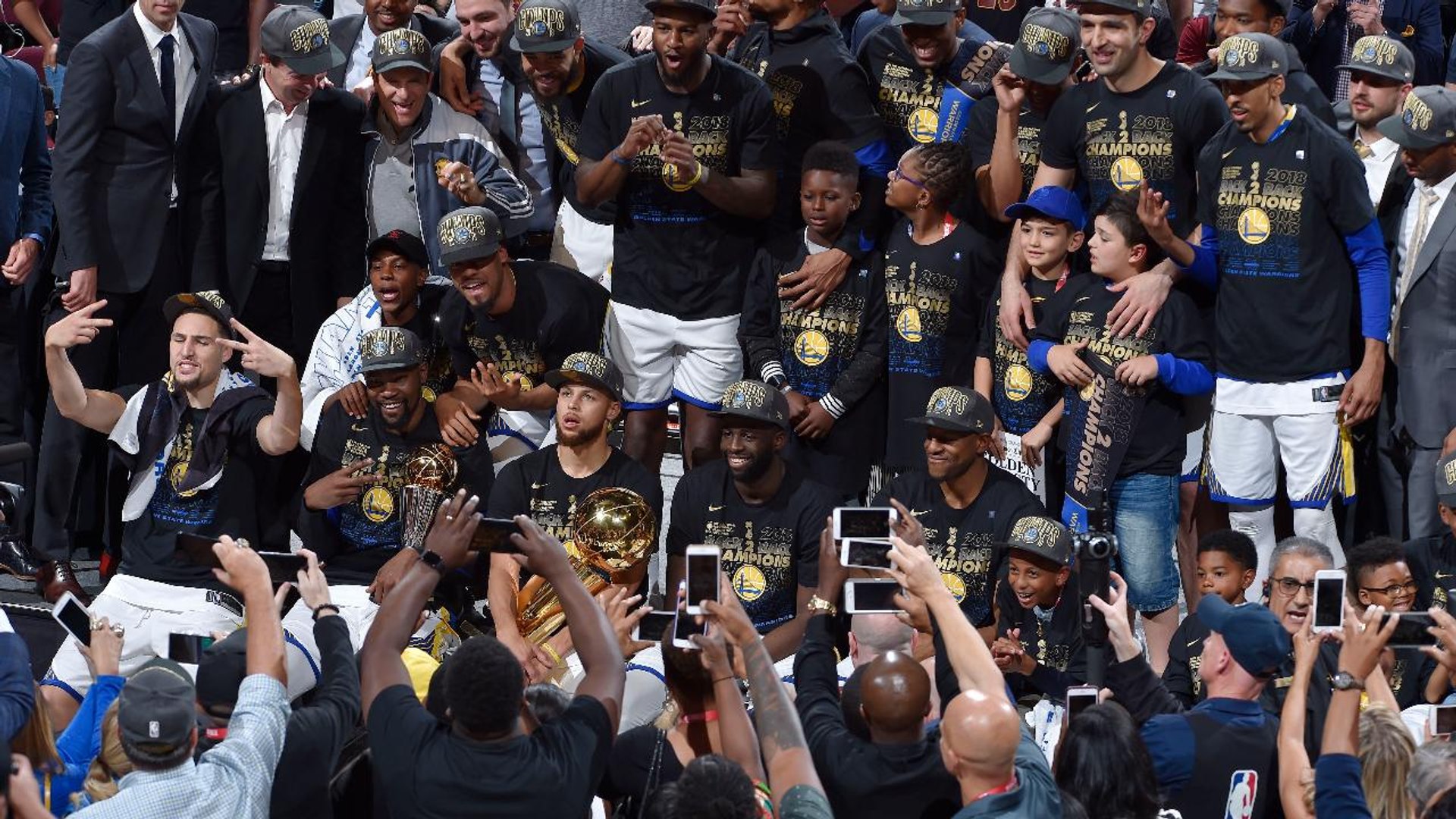Stephen Curry: 'You Have to Go After' the NBA Title, Not Just Defend It