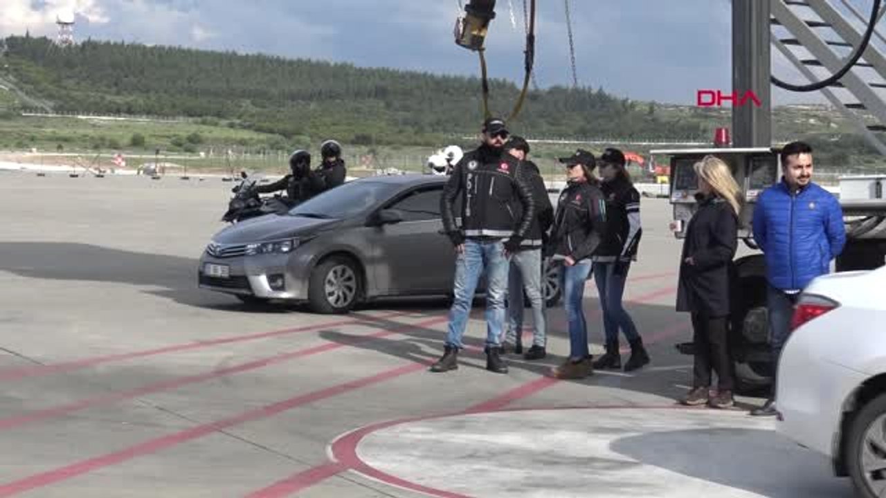 İzmir Merkezli 'Birlik' Operasyonu; Uluslararası Sularda 5 Ton Toz Esrar Ele Geçti -1
