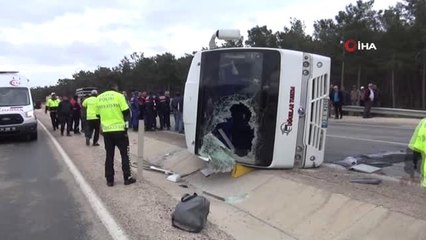 Silifke'de İşçileri Taşıyan Midibüs Kaza Yaptı: 11 Yaralı