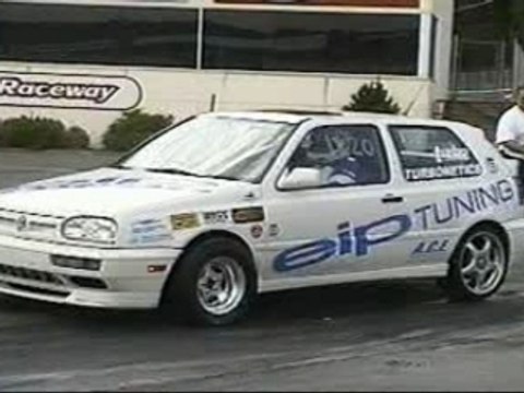 Street Racing VW GOLF GTI vs Twin Turbo Supra