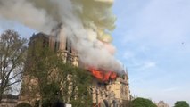 프랑스 파리 노트르담 대성당 화재...첨탑 무너져 / YTN