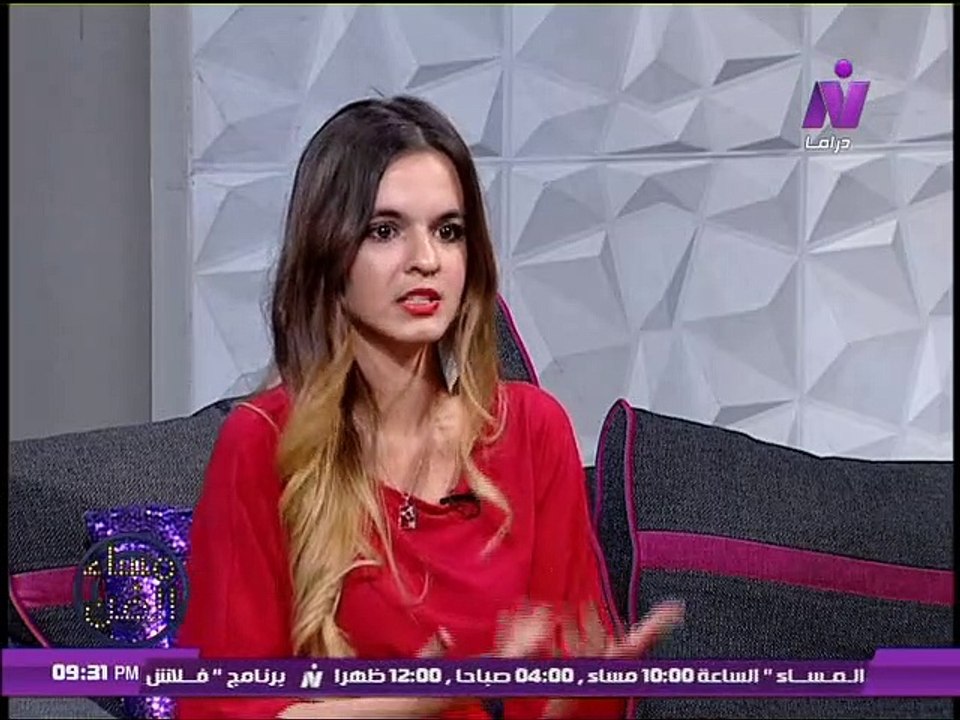 الفنانه الشابة اميلى خالد والفنان ابراهيم عوف فى مساء الفن