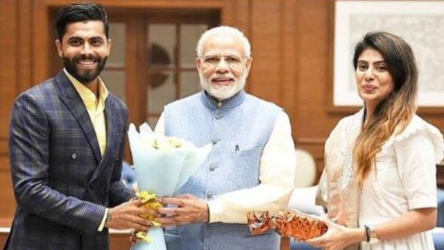 Lok Sabha Election 2019 : Ravindra Jadeja ने खुलेआम किया BJP के समर्थन का ऐलान | वनइंडिया हिंदी