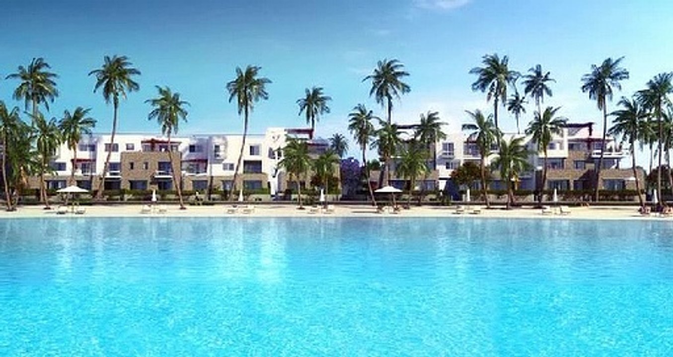 chalet with garden n swanlake elgouna on crystal lagoons view