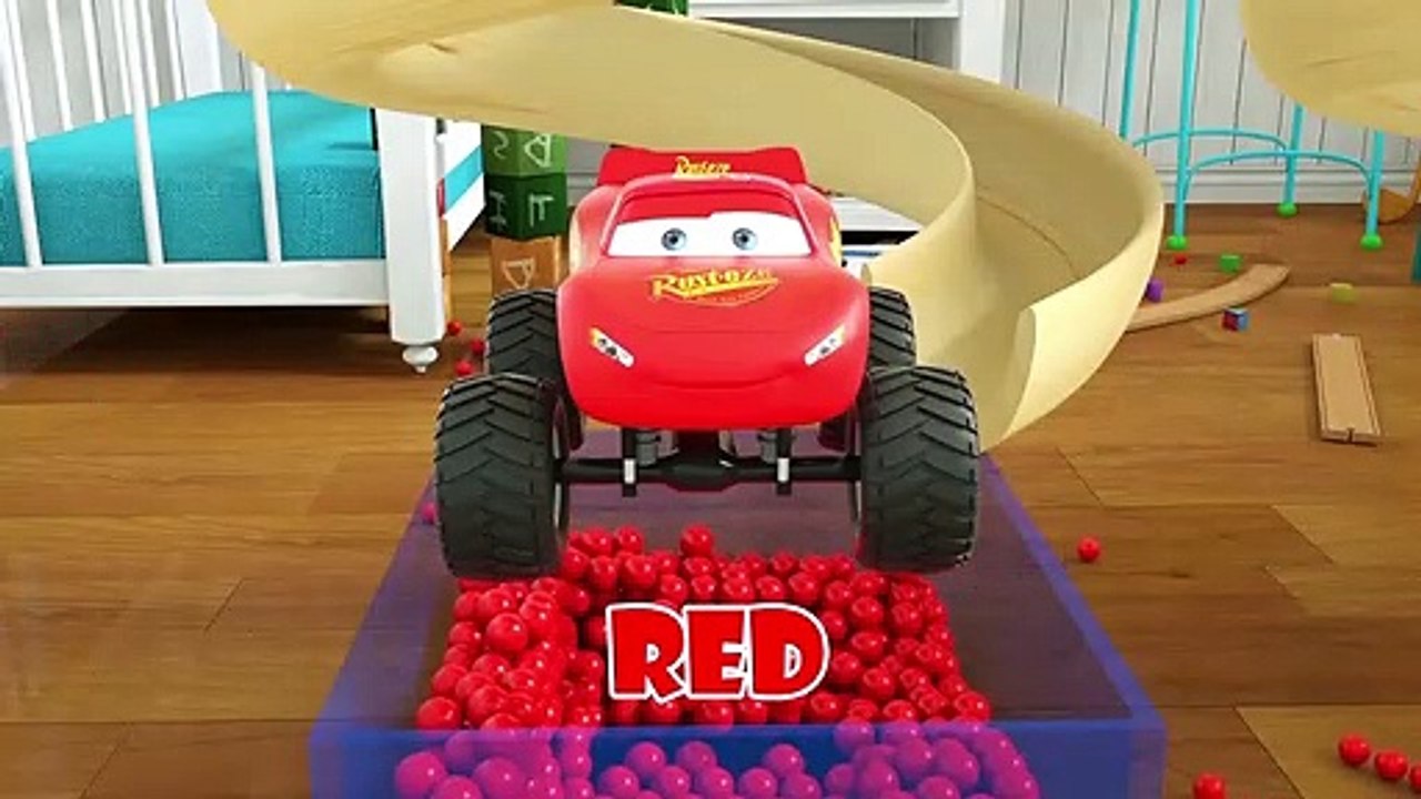 Supprimer les mauvaises pièces de camion de pompiers, dessin animé toy équipement lourd