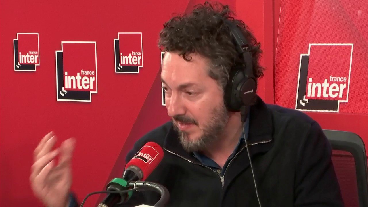 "Sur le sommet de la galerie la plus élevée, il y avait une grande flamme qui montait entre les deux clochers, une grande flamme désordonnée et furieuse" : Guillaume Gallienne lit un extrait de "Notre-Dame de Paris", de Victor Hugo.