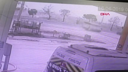 Denizli'de Öğrencileri Taşıyan Tur Otobüsü Devrildi 34 Yaralı-2